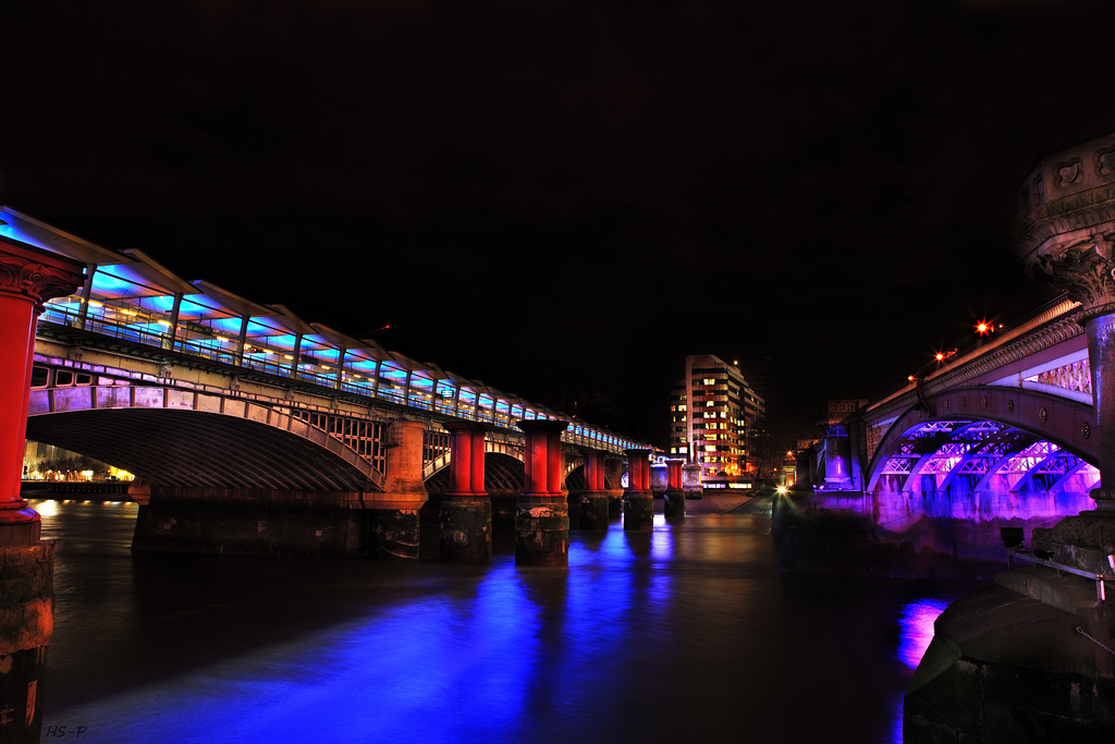 [组图] 伦敦黑衣修士桥 世界最大太阳能桥(15P) - 路人@行者 - 路人@行者