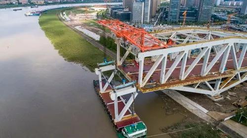 三官堂大桥进展来了，预计明年可全线贯通